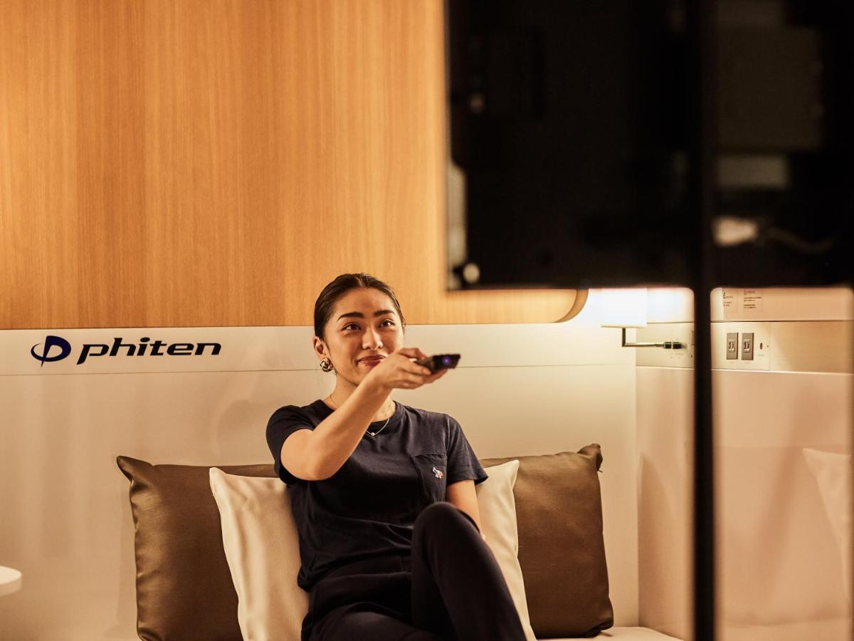 First Cabin Nishi Umeda Осака Екстер'єр фото